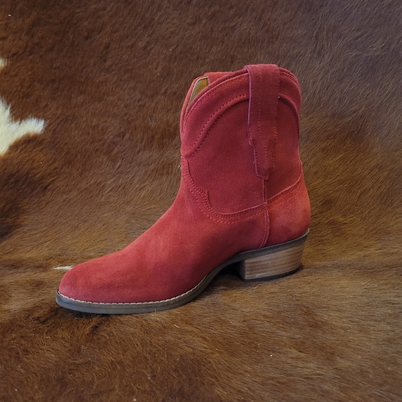 Western Cowhide Booties - Picture 3 of 4